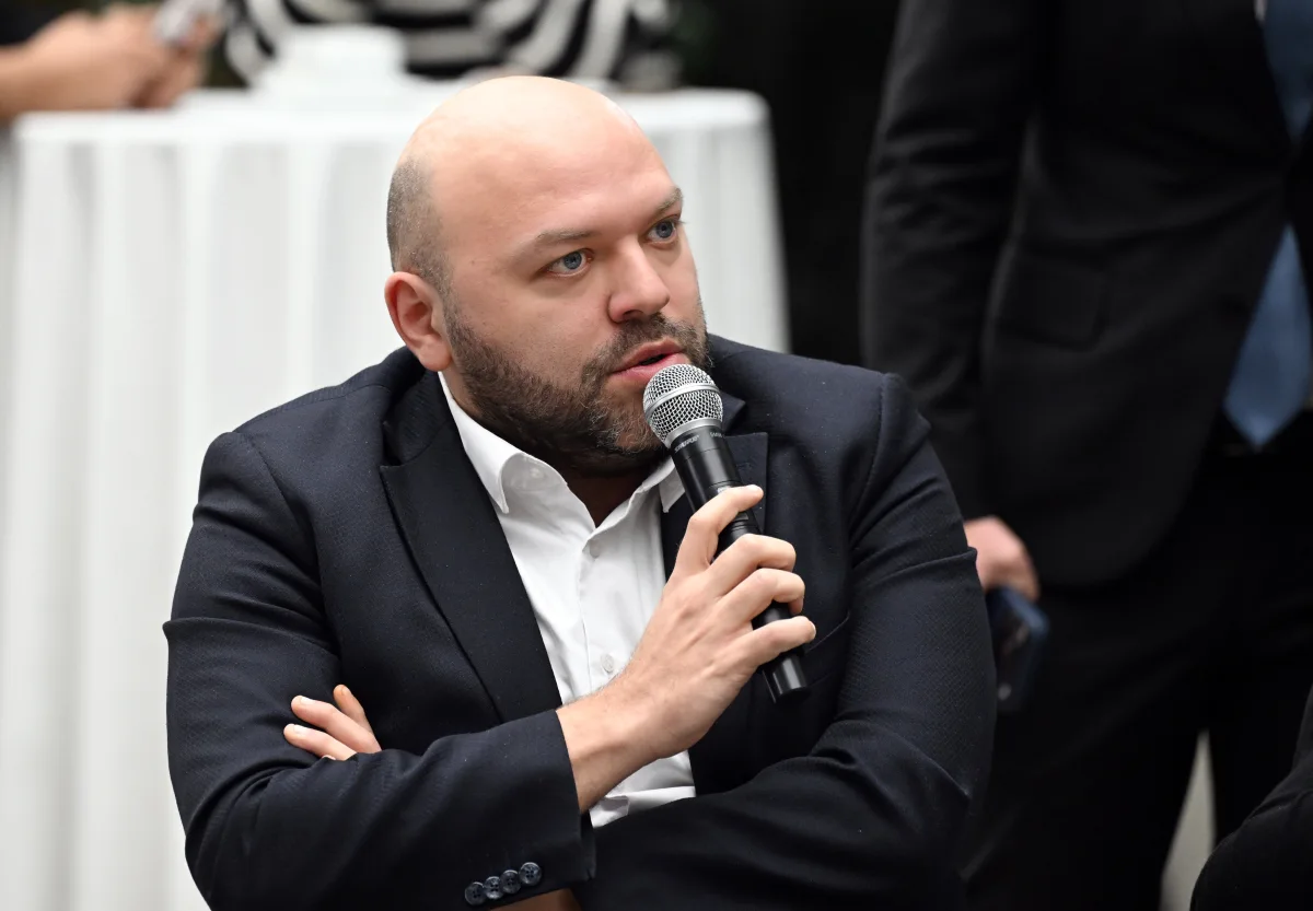 Nazir onlarla görüşdü