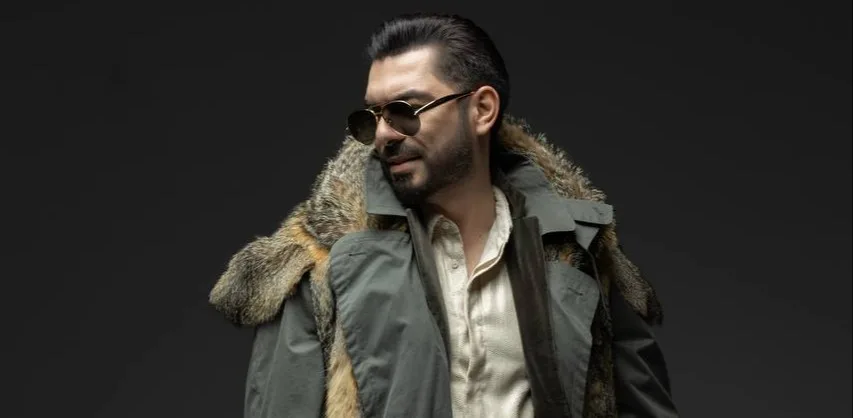 Yaşardan yeni tərzdə fotolar...