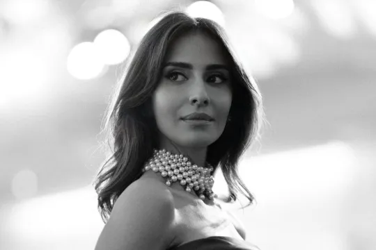 “Məktəbə hamı istədiyi hər şeyi çox asan gətirə bilər?”