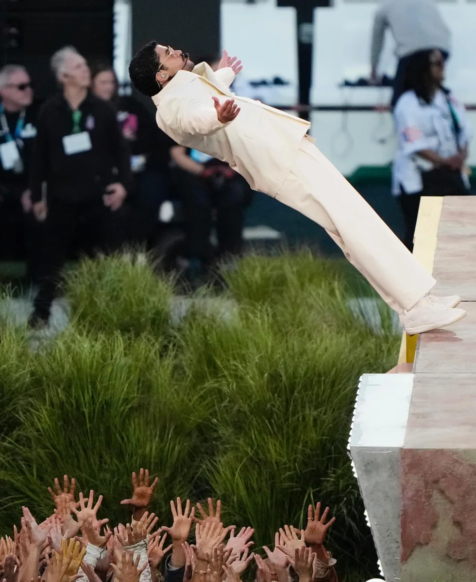 Bəd Banninin çıxışı 24 saatda 50 milyonu keçdi