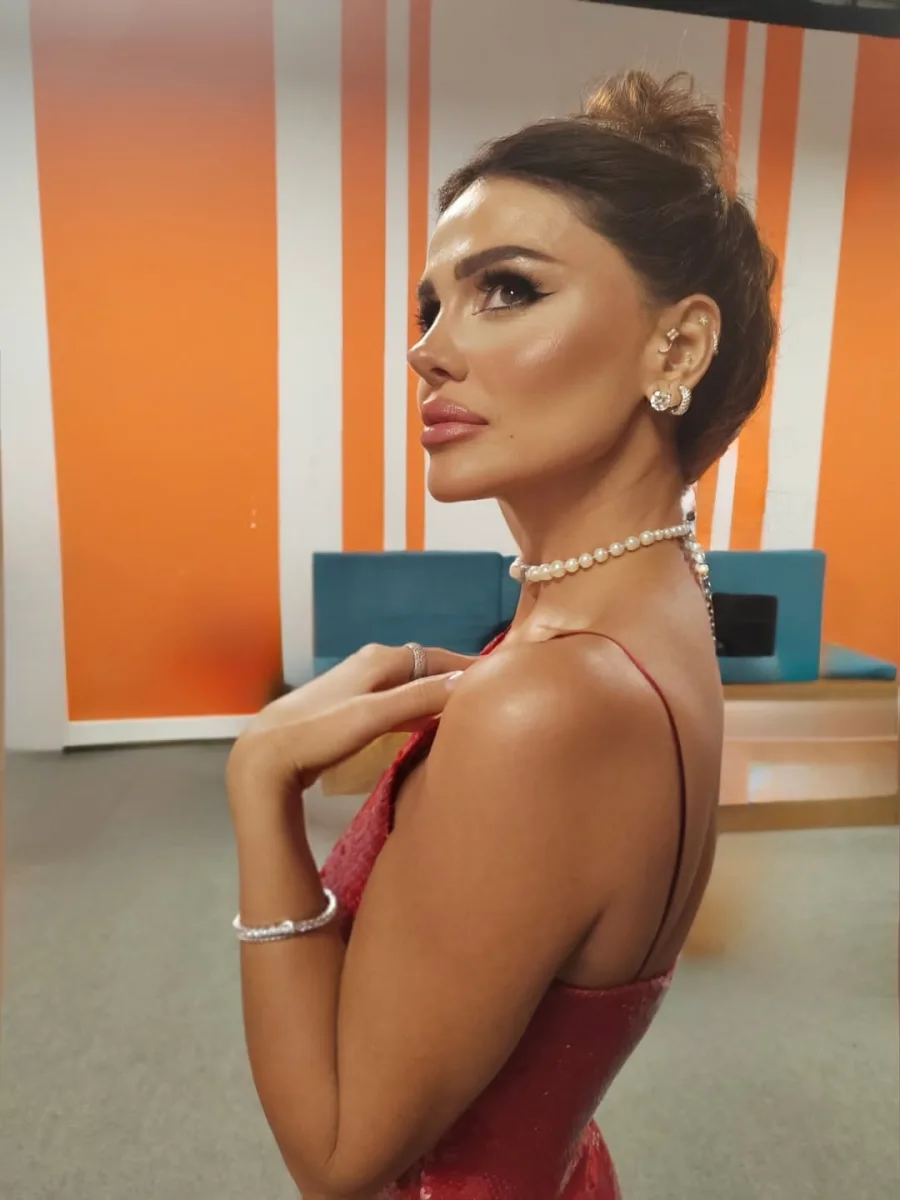 “Sevgilisiz günlərdən…”