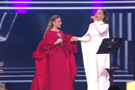 Ebru Səudiyyə Ərəbistanında 20 milyon qazandı