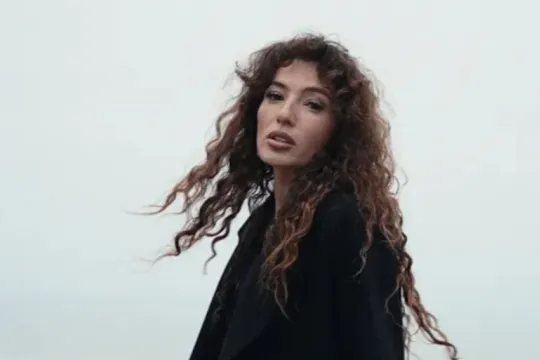 Dilarə “Gecə”ni təqdim etdi