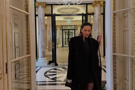 Günay Parisdə ad gününü qeyd etdi