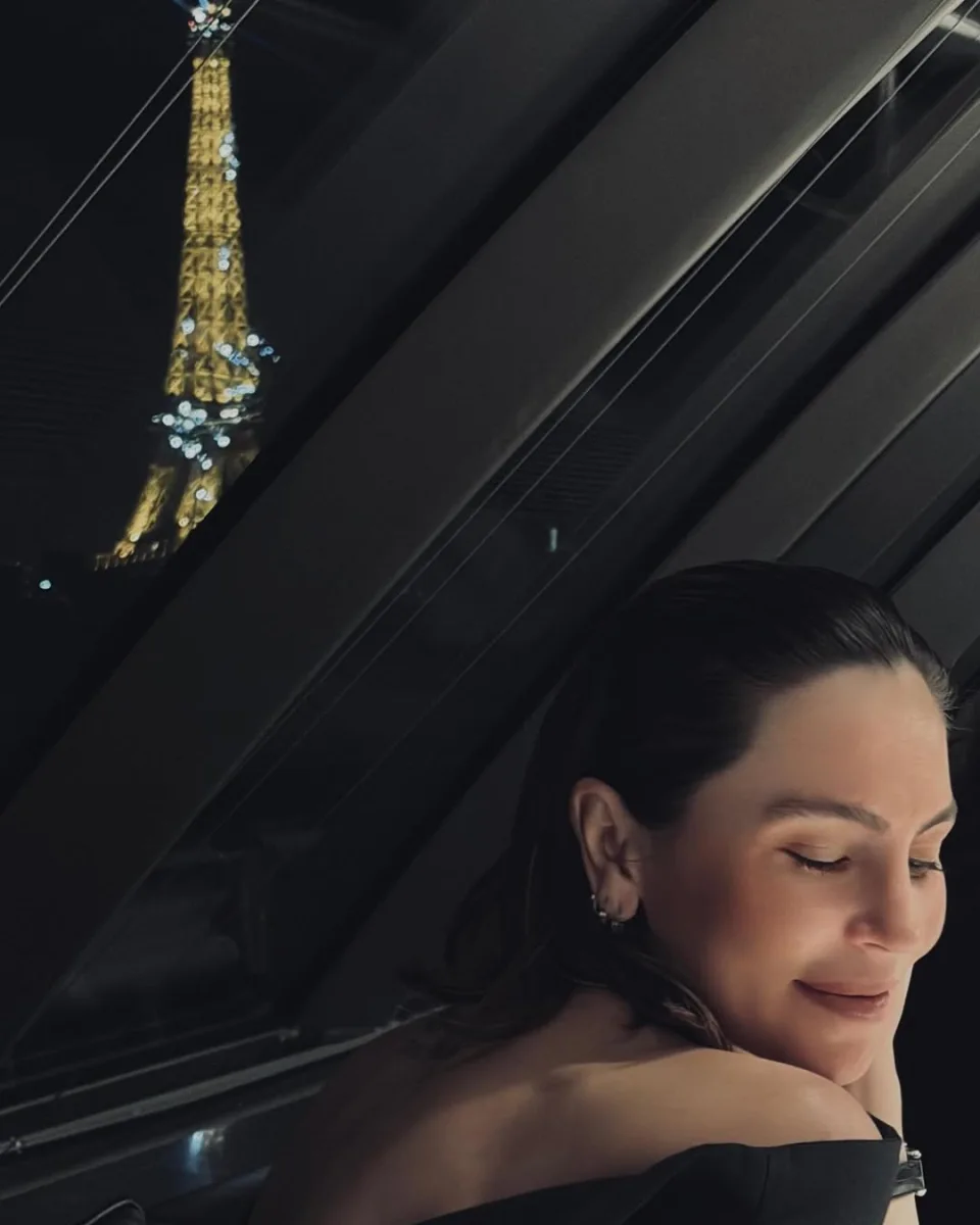 Günay Parisdə ad gününü qeyd etdi