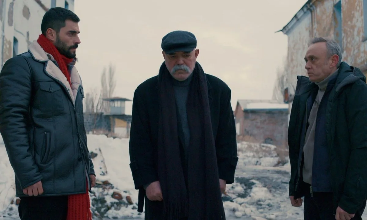 “Veliaht” Qarsa vida edir…