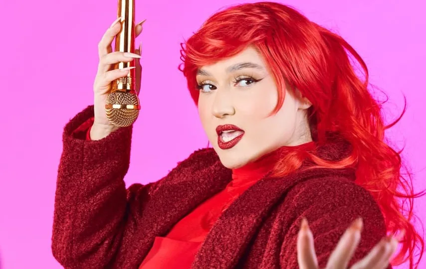 Nərmin elçilərinin sayını itirib, sevənlərinə səsləndi