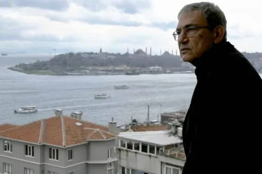 Orhan Pamukun mənzərəli evi gündəm oldu