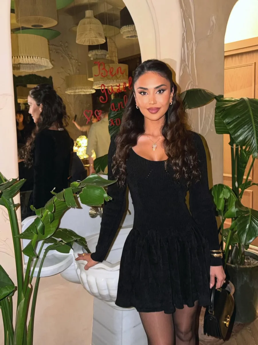 “Gizlədilən xoşbəxtliklər olur…” 