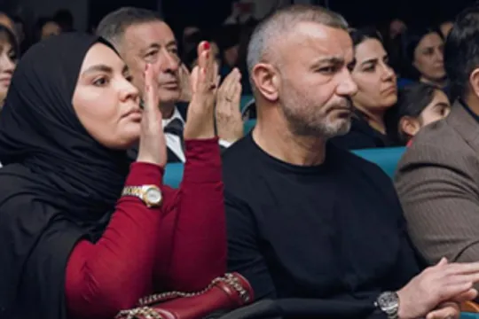 Qurban Qurbanov xanımı ilə…