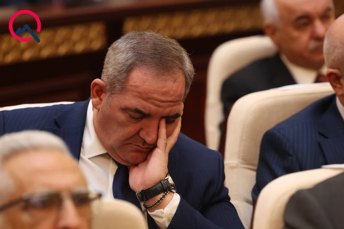 İclas o qədər maraqsızdır ki... - Fotolar