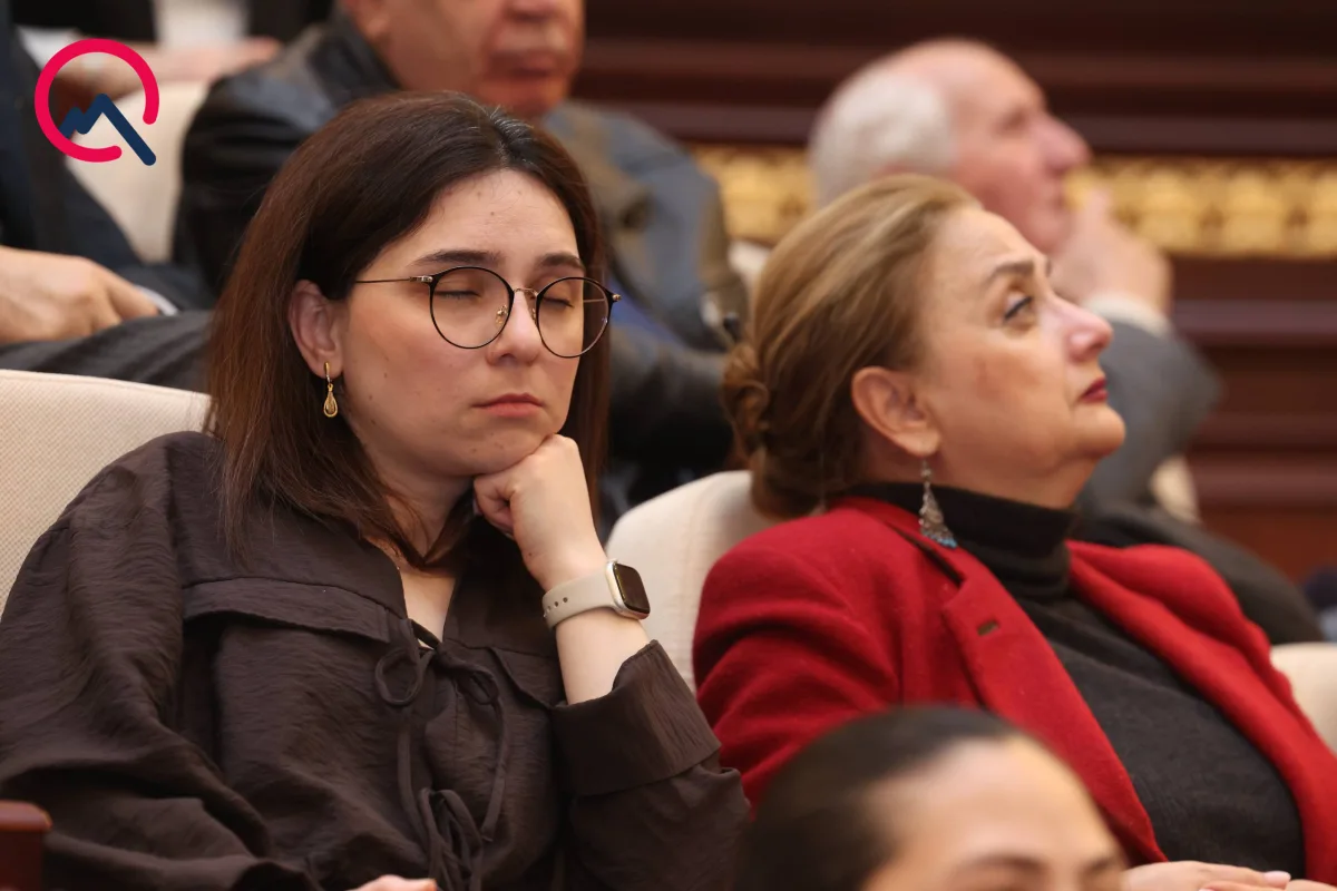 İclas o qədər maraqsızdır ki... - Fotolar