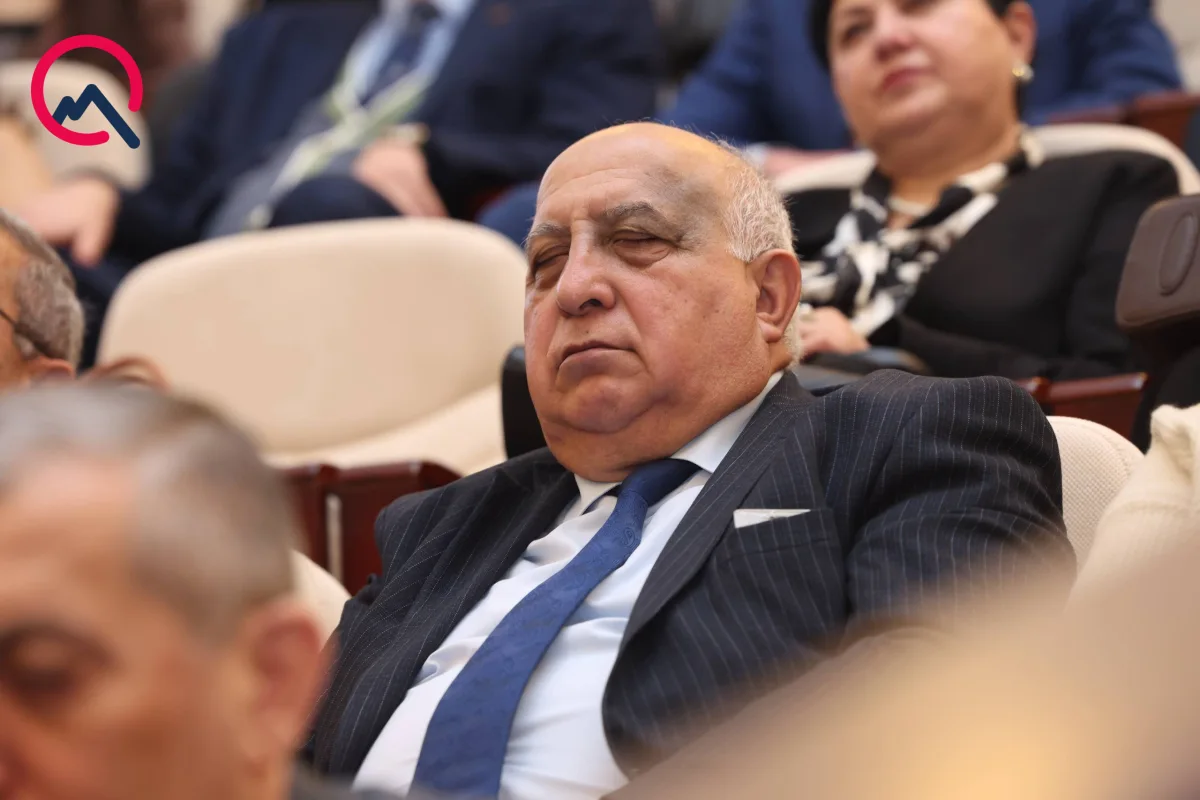 İclas o qədər maraqsızdır ki... - Fotolar