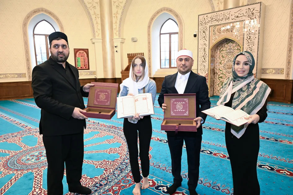 Leyla və Alena Əliyevalar Qubada