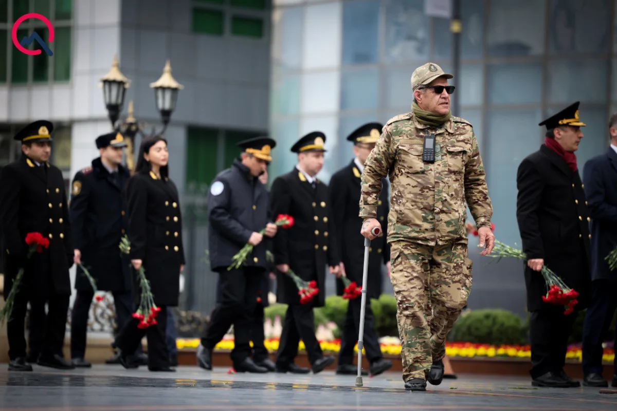 Xalq “Ana harayı”nın önündə - Fotolar