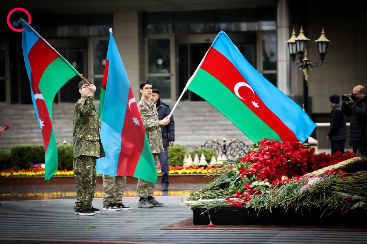Xalq “Ana harayı”nın önündə - Fotolar