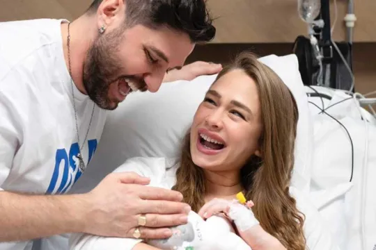 10 il sonra ana-ata oldular!