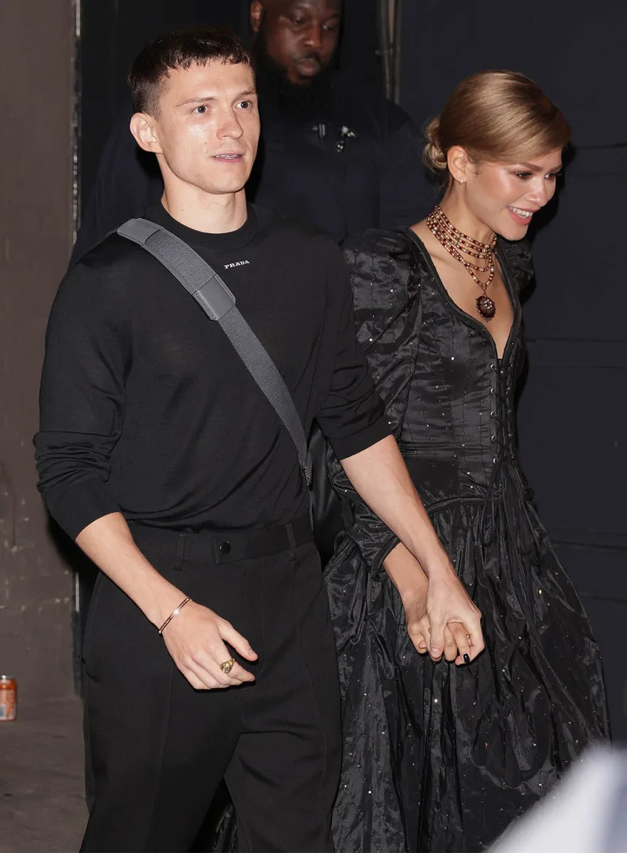 Tom Hollandla Zendaya evləndi