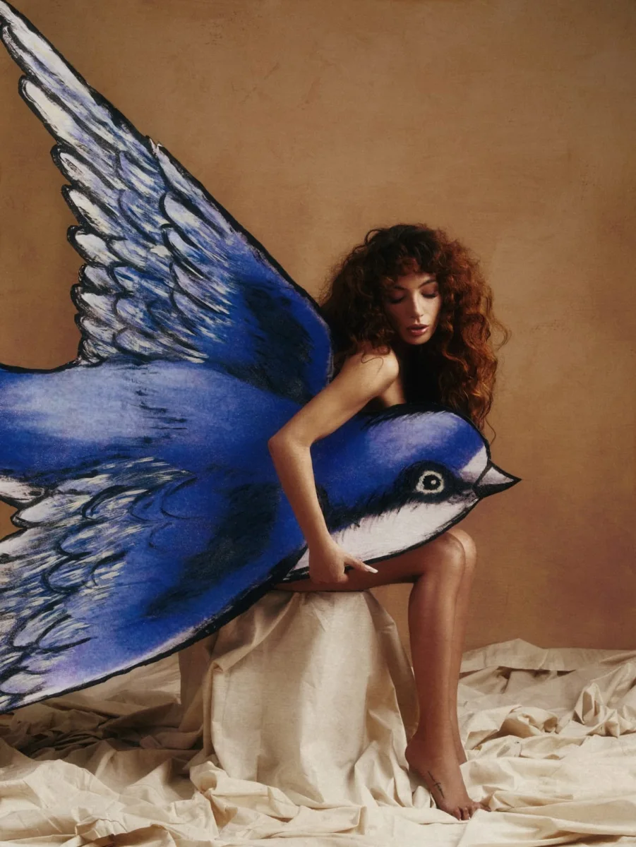 Dilarədən "qaranquş”lu fotolar