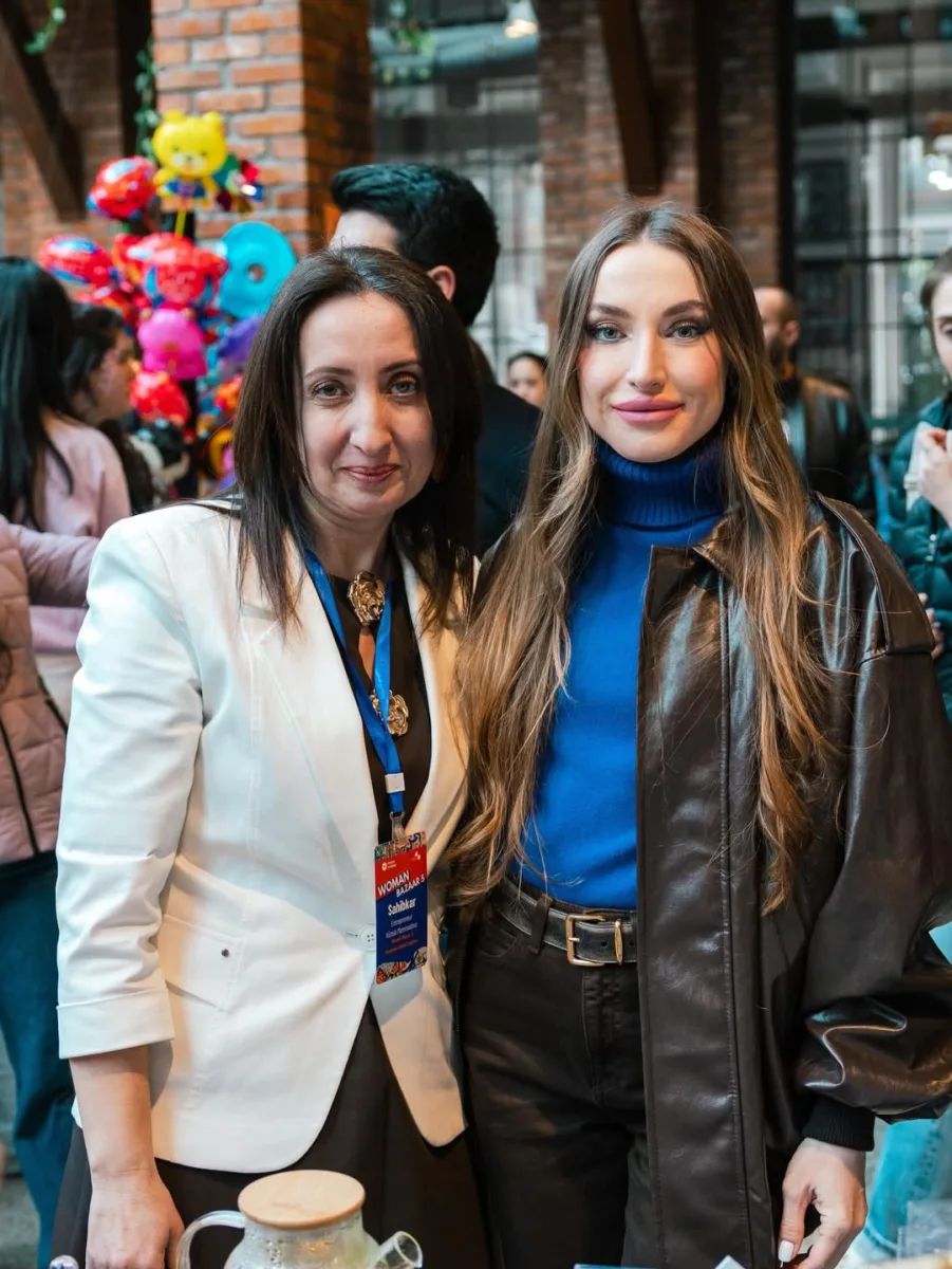 Prezidentin ailəsi qadın sahibkarlara belə dəstək oldu - Fotolar