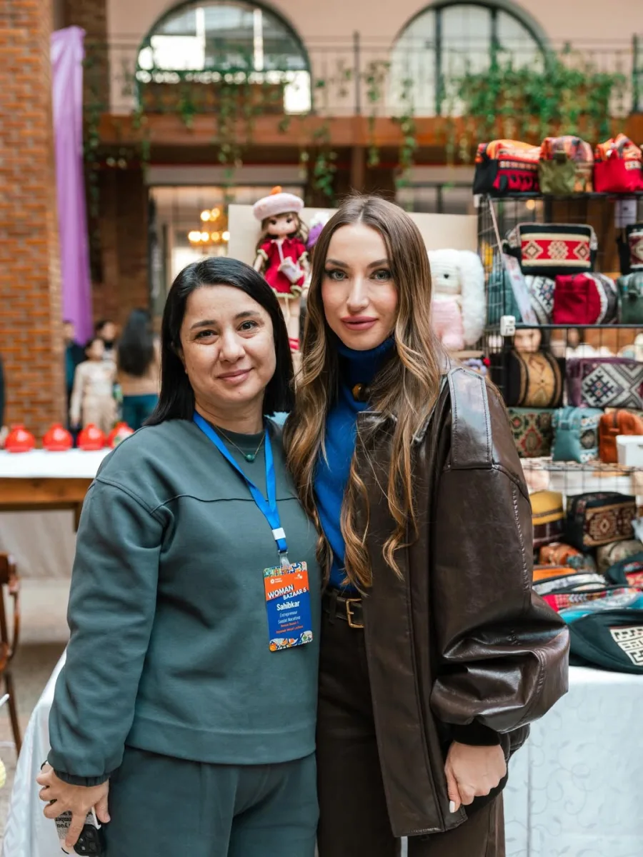 Prezidentin ailəsi qadın sahibkarlara belə dəstək oldu - Fotolar