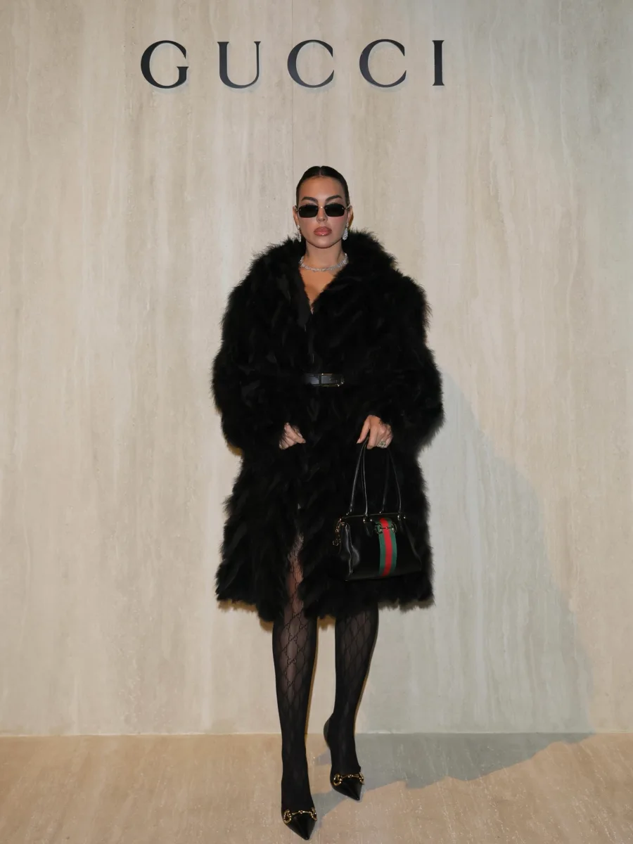 10 il əvvəl “Gucci”də satıcı işləyirdi, bu gün isə...