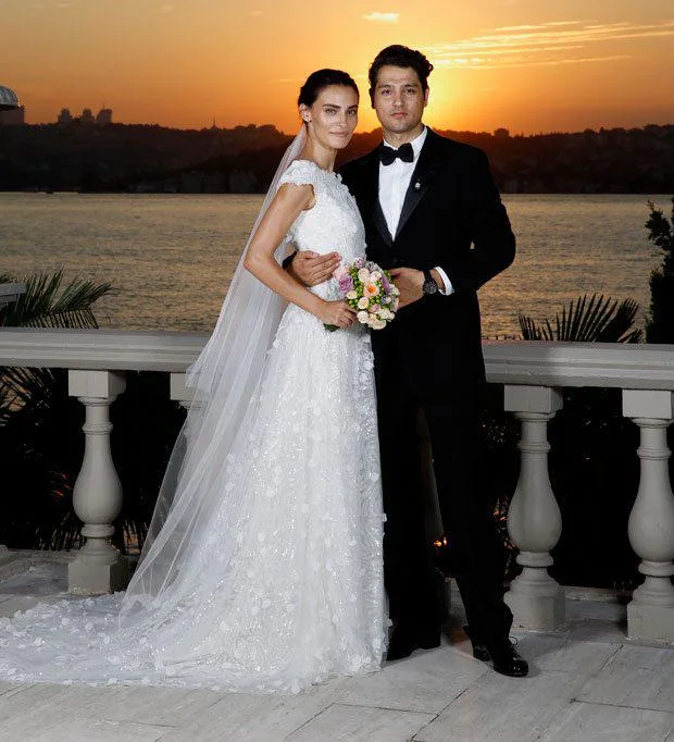 Aktrisa 12 illik evliliyini bitirir