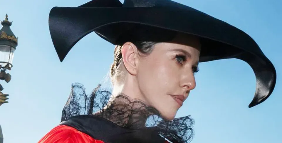 Sobçakın Paris Moda Həftəsindəki geyimi tənqid olundu