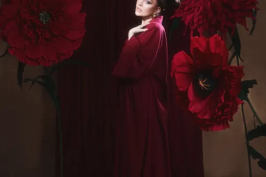 Sevda Ələkbərzadədən çiçəkli fotolar…