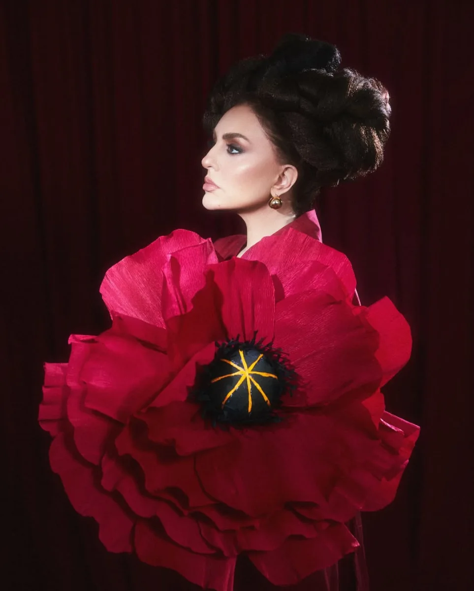 Sevda Ələkbərzadədən çiçəkli fotolar…