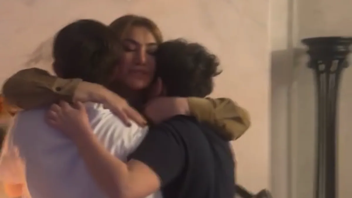 Əkizlərindən Ruhiyyə Əliyevaya doğum günü sürprizi