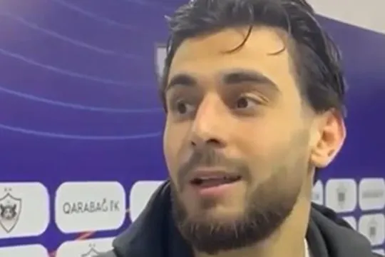 Ramil Elvinin başına şillə vurub danışmağa qoymadı - Video