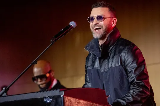 Castin bu videosunun silinməsi üçün məhkəməyə müraciət etdi