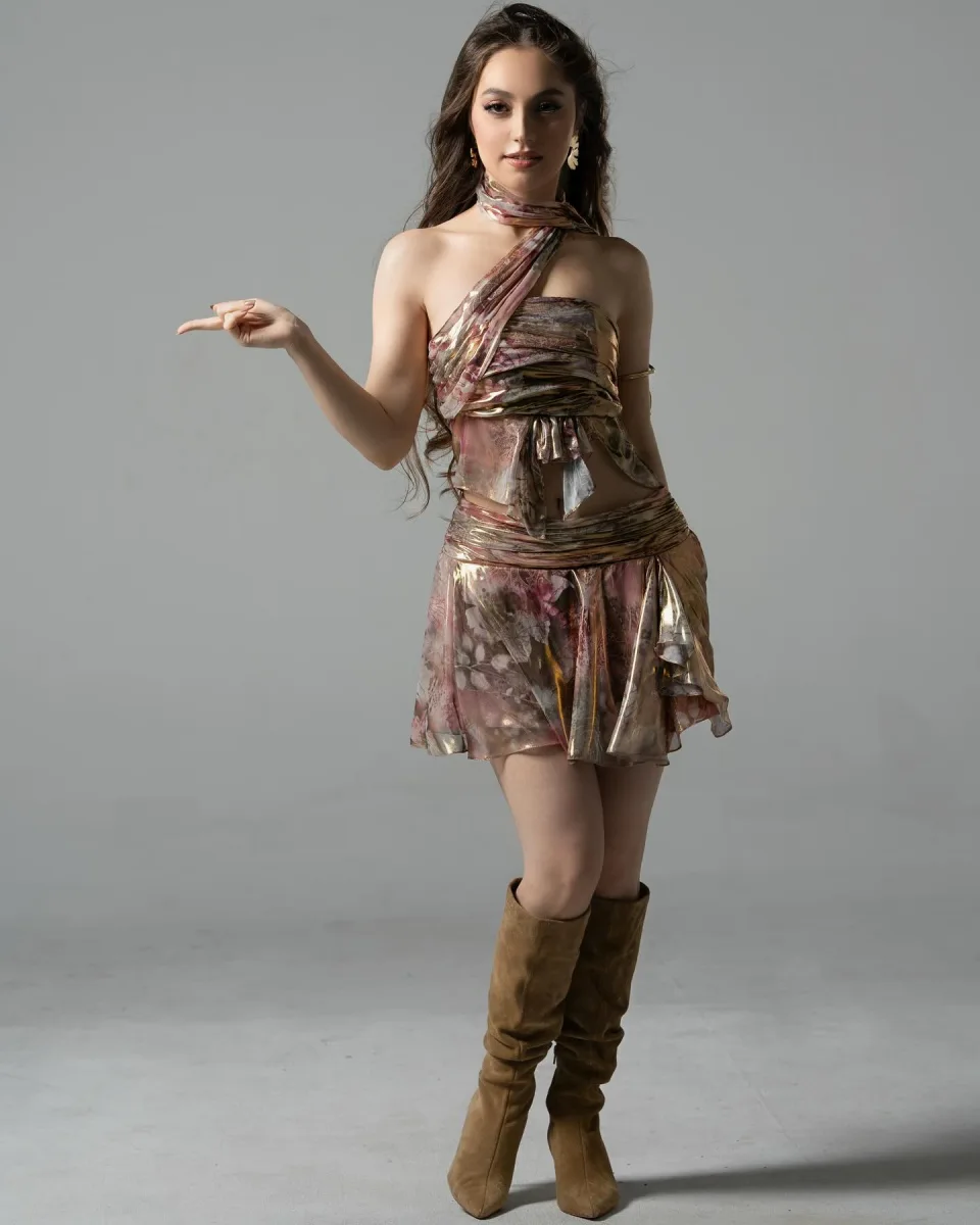 Avroviziya təmsilçimiz başqa iştirakçı imiş?