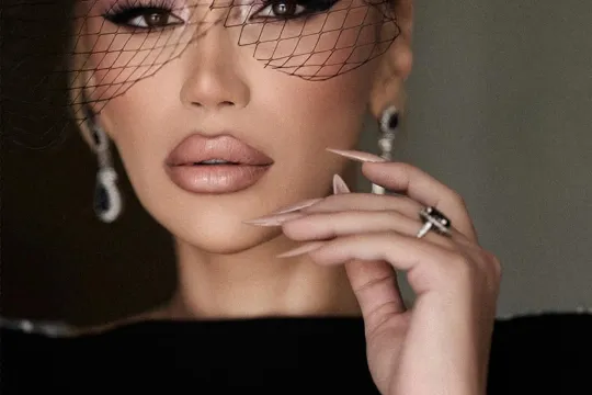 Röya Ayxandan klassik fotolar...