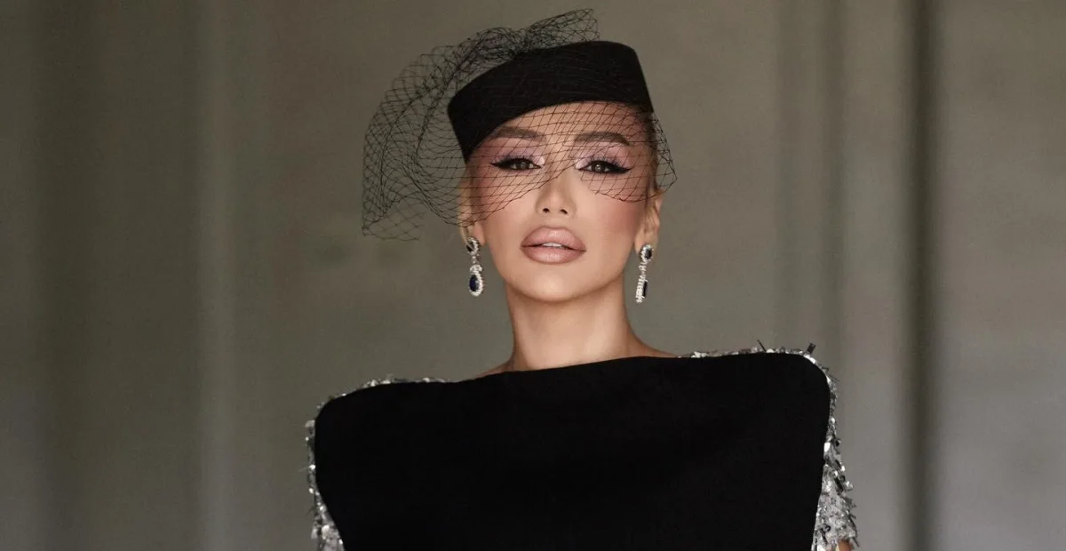 Röya Ayxandan klassik fotolar...