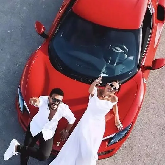 Enginlə Dilan maşınlarını 38 milyona satır