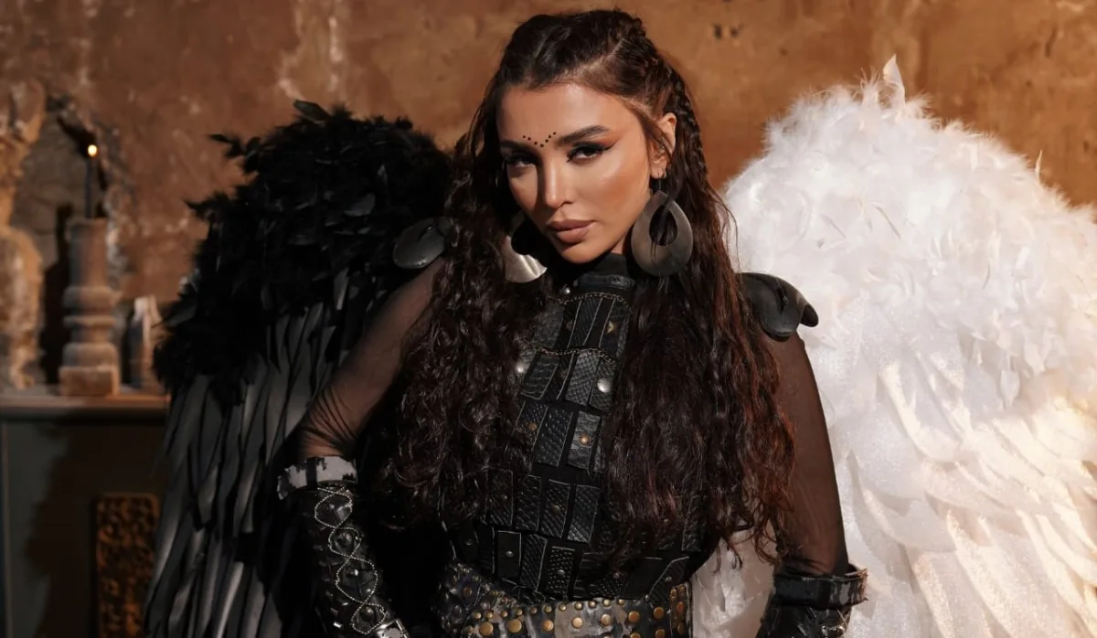 Renka “Cənnətdən qovulmuş mələk” oldu