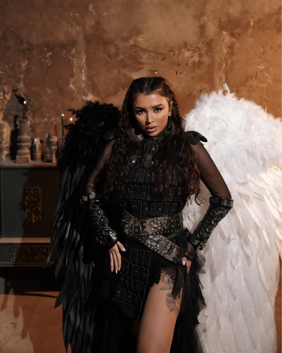 Renka “Cənnətdən qovulmuş mələk” oldu