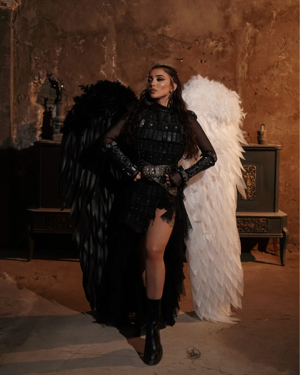 Renka “Cənnətdən qovulmuş mələk” oldu