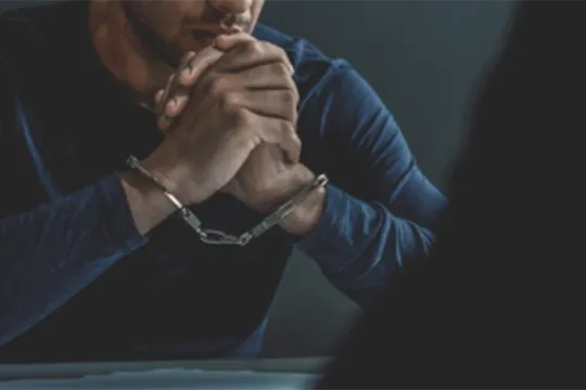 21 yaşlı oğlan sosial şəbəkədə əxlaqsız təkliflərinə görə - Həbs olundu