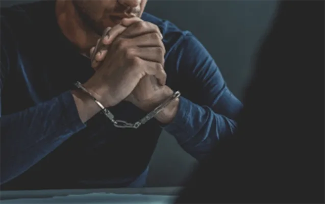 21 yaşlı oğlan sosial şəbəkədə əxlaqsız təkliflərinə görə - Həbs olundu