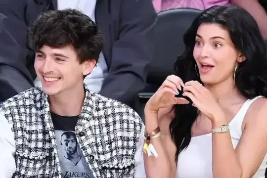 Kayli üçüncü uşağını dünyaya gətirmək istəyir