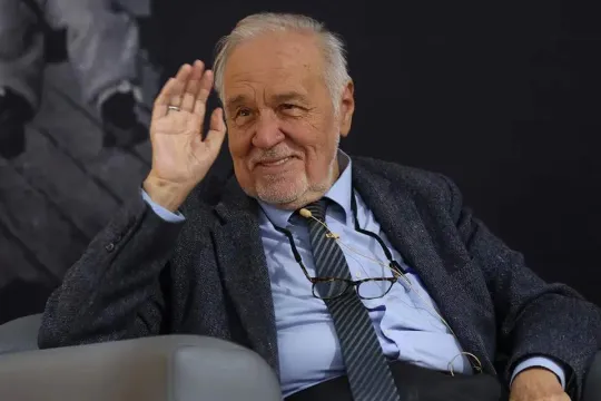 Niyə bizdə İlber Ortaylı yoxdur?