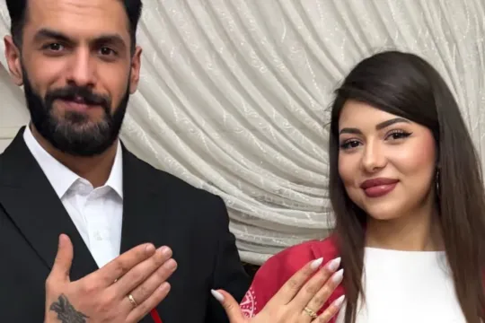 Sheyh Ree nişanlandı