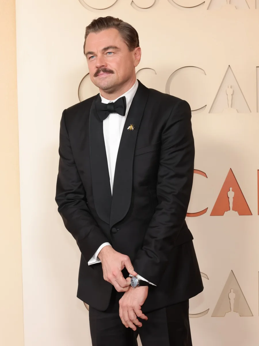 Oskarlıq qırmızı xalı geyimləri...