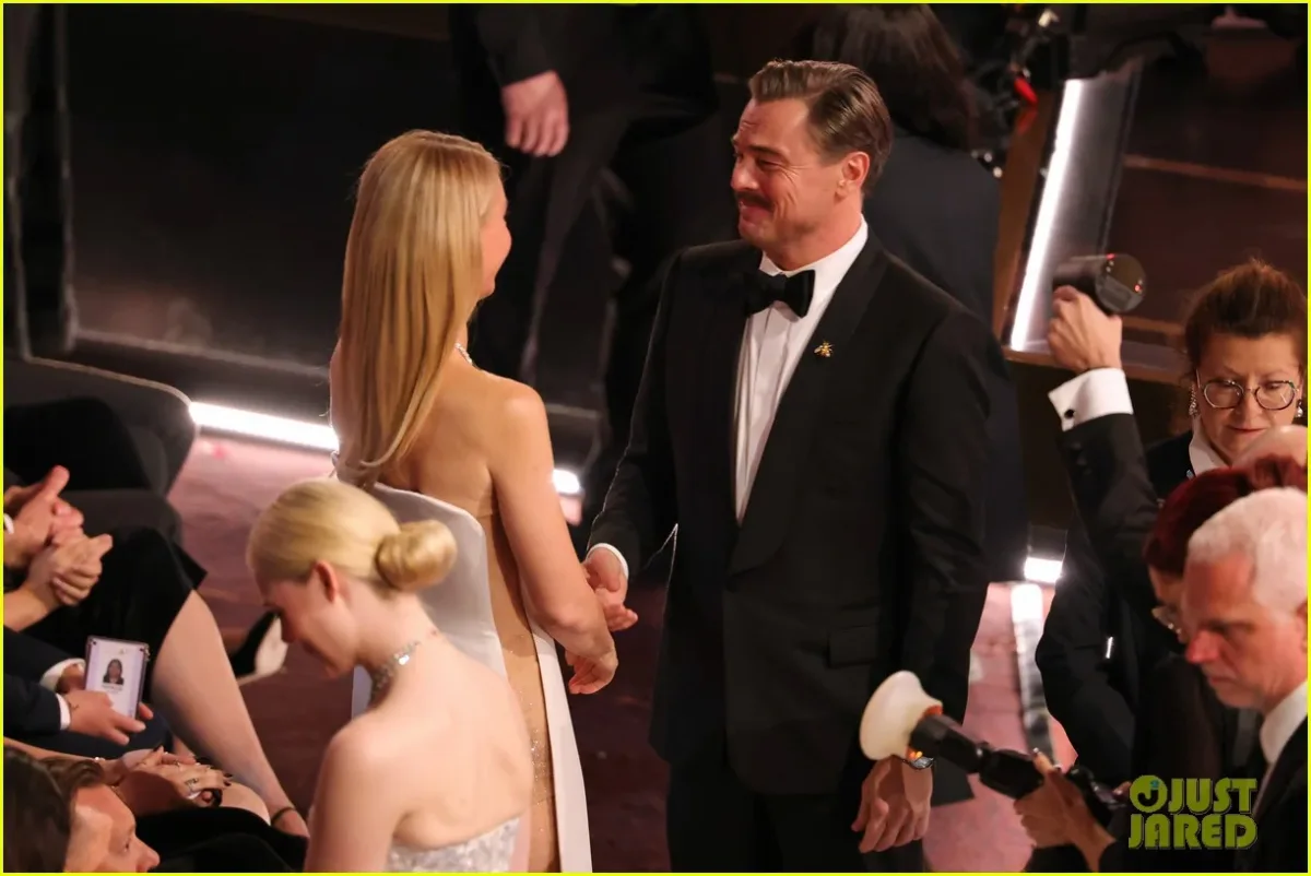 30 ildən sonra görüşdülər