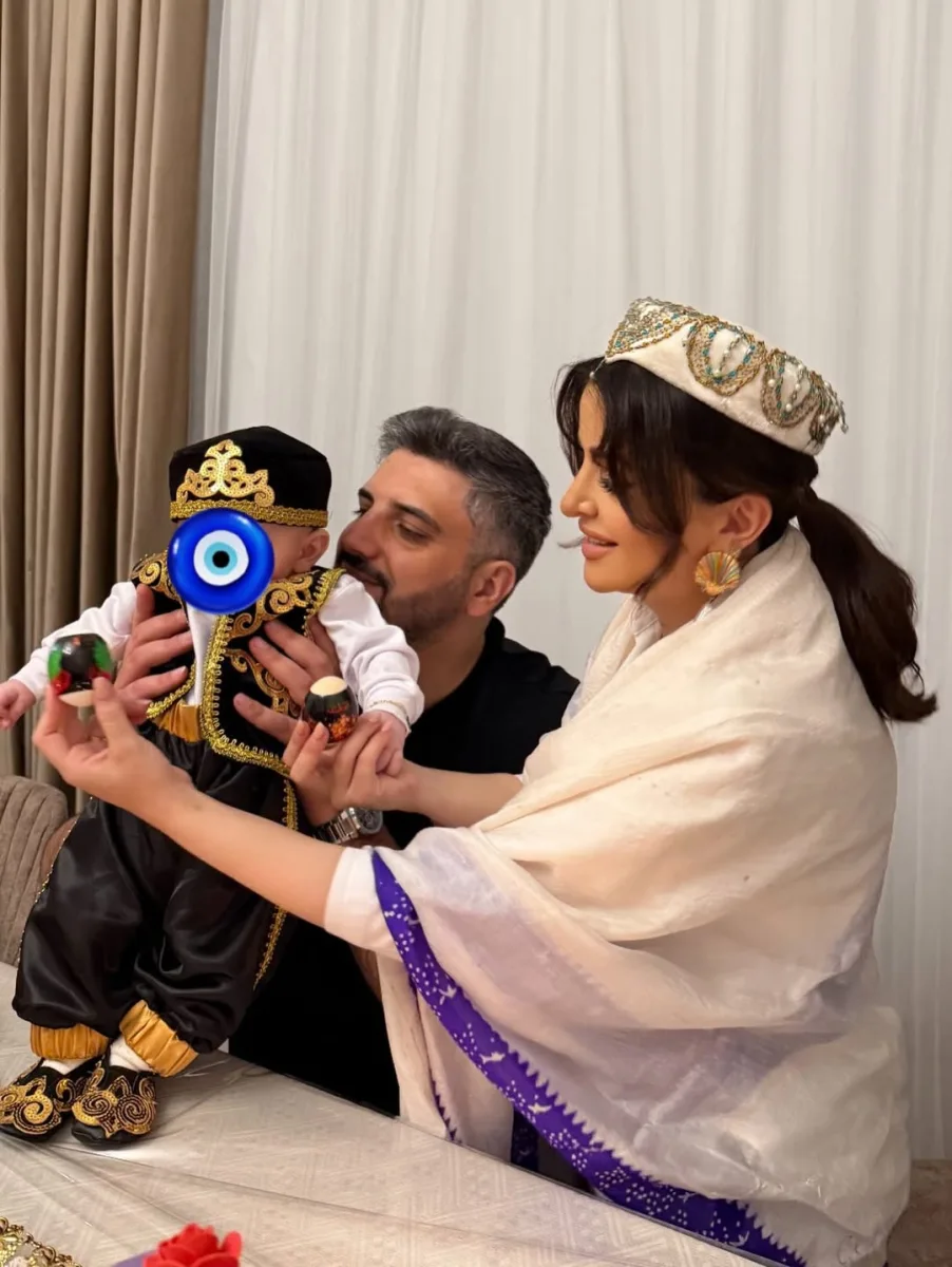 Kamilə Nəbiyeva oğlu ilə…