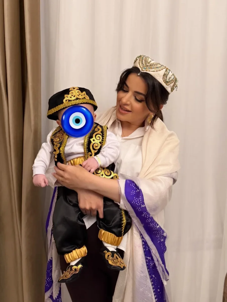 Kamilə Nəbiyeva oğlu ilə…