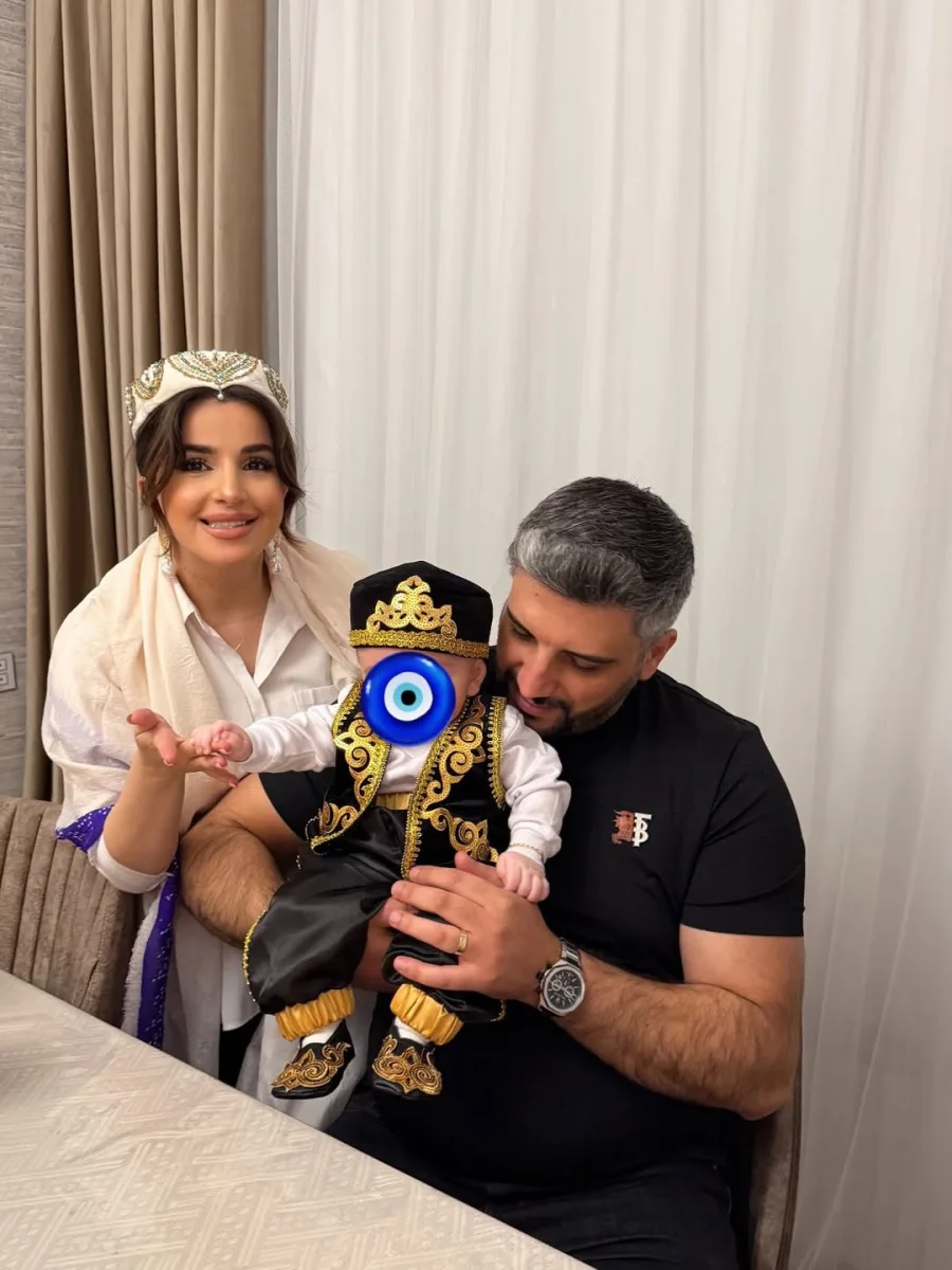 Kamilə Nəbiyeva oğlu ilə…